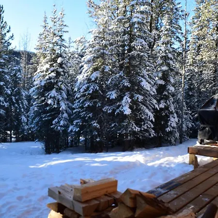 Rocky Mountain Escape Log Cabin Rentals - Rock Lake Rock Lake Lodge Provincial Park Exterior photo