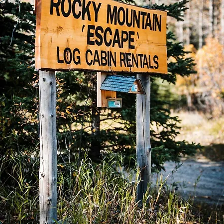 Rocky Mountain Escape Log Cabin Rentals - Rock Lake Rock Lake Lodge Provincial Park Exterior photo