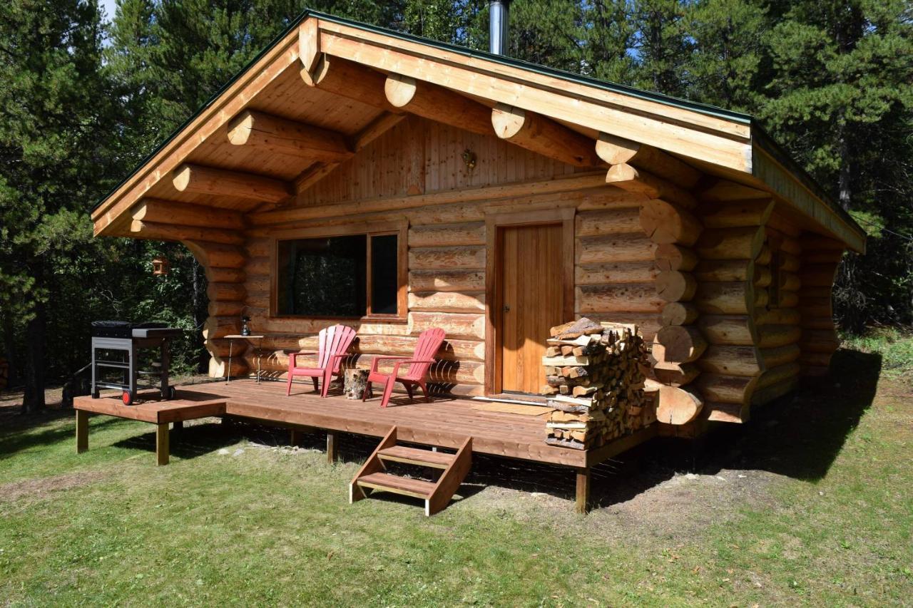 Rocky Mountain Escape Log - Rock Rock Lake Lodge Provincial Park