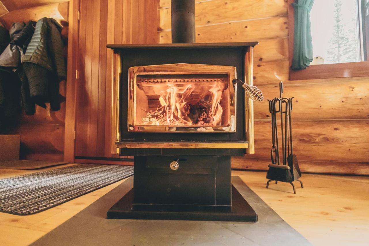 Lodge Rocky Mountain Escape Log - Rock Rock Lake Lodge Provincial Park